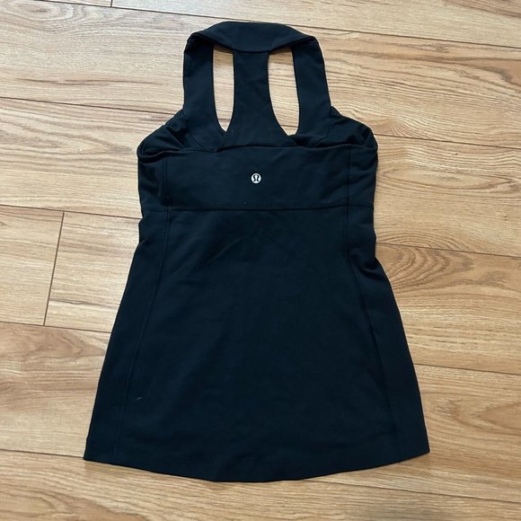 Lululemon Women Scoop Neck Tank Women's 6 w/ Bra Top Black White Stripe EEUC - Picture 2 of 3